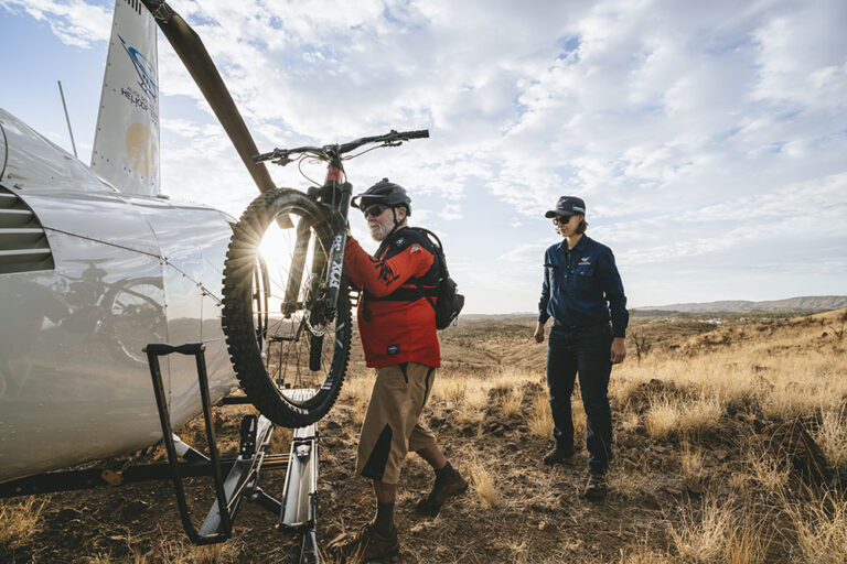 Get dropped off with your bikes onto the mountain bike trails in the Alice Springs region. Before hitting the trail enjoy Alice and its surrounding MacDonnel ranges from above.